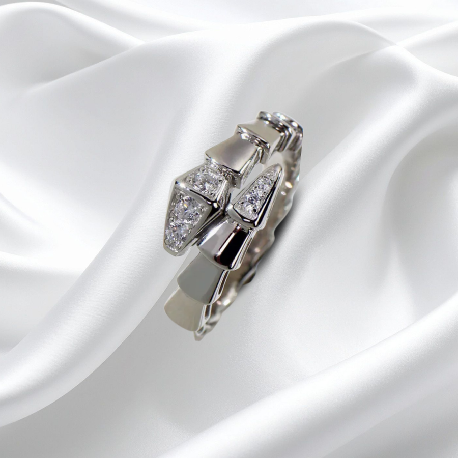 Serpentine Ring