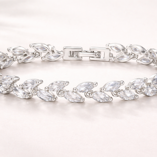 Silver bracelet with clear gemstones 