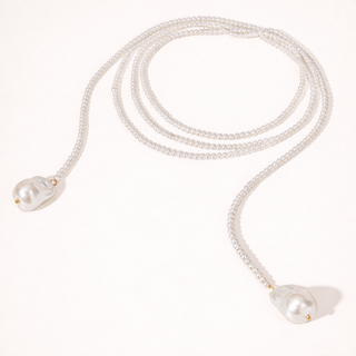 Pearl necklace with three hanging pearls 