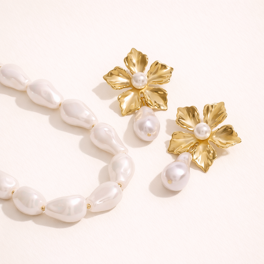 Pearline Trio Pearl necklace 